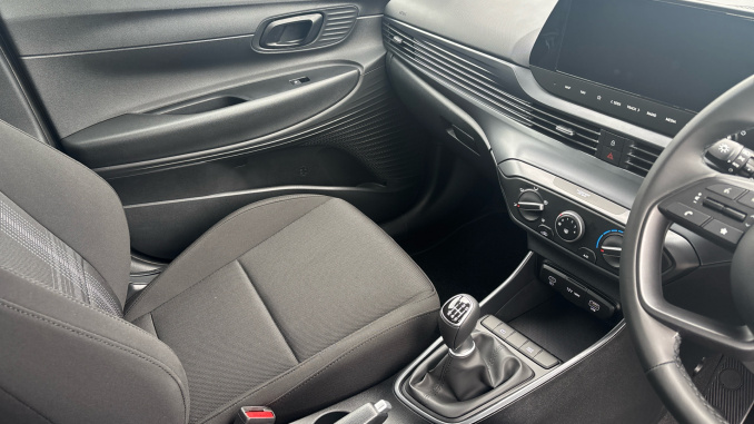 Hyundai i20 1.0T GDi 90 Element 5dr Petrol Hatchback - Image 14